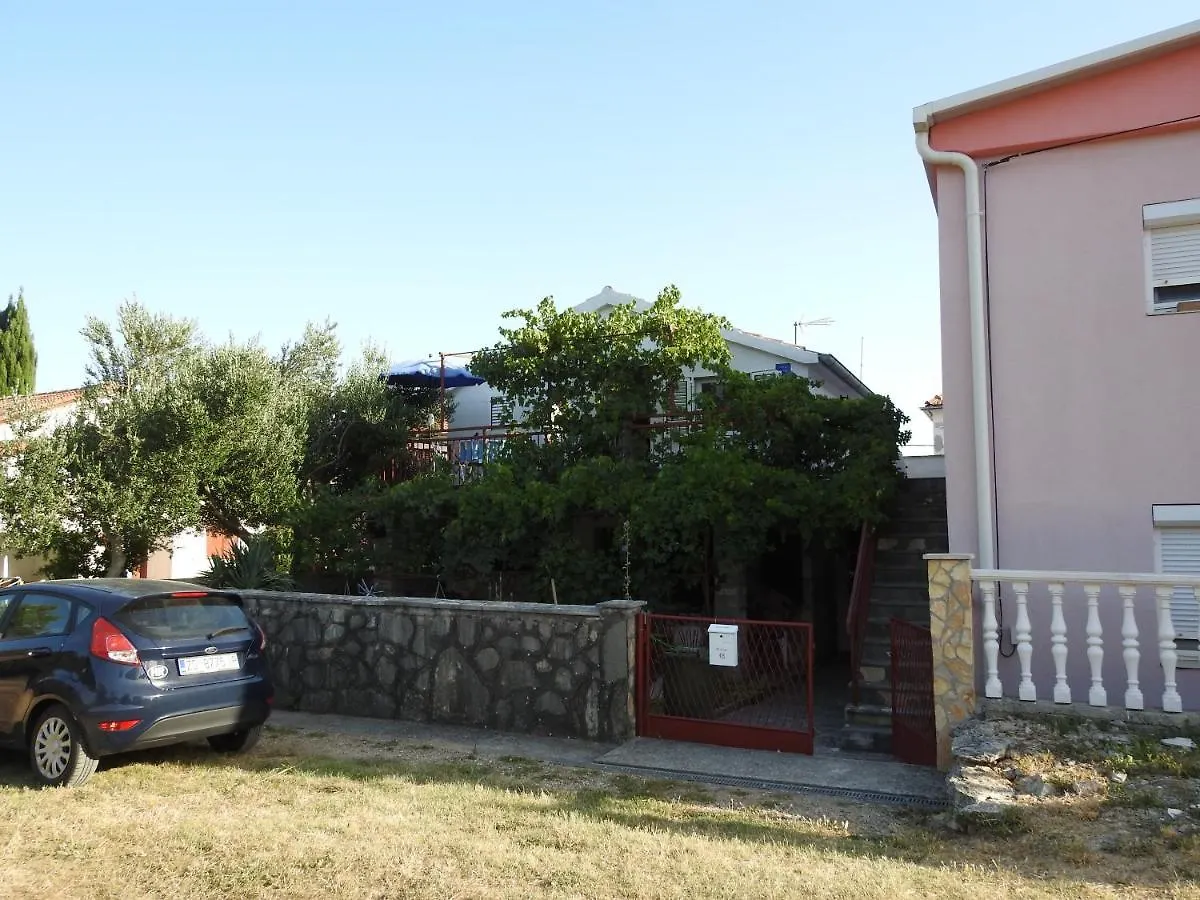 Getaway Suite Beach Apartment Gornji Karin