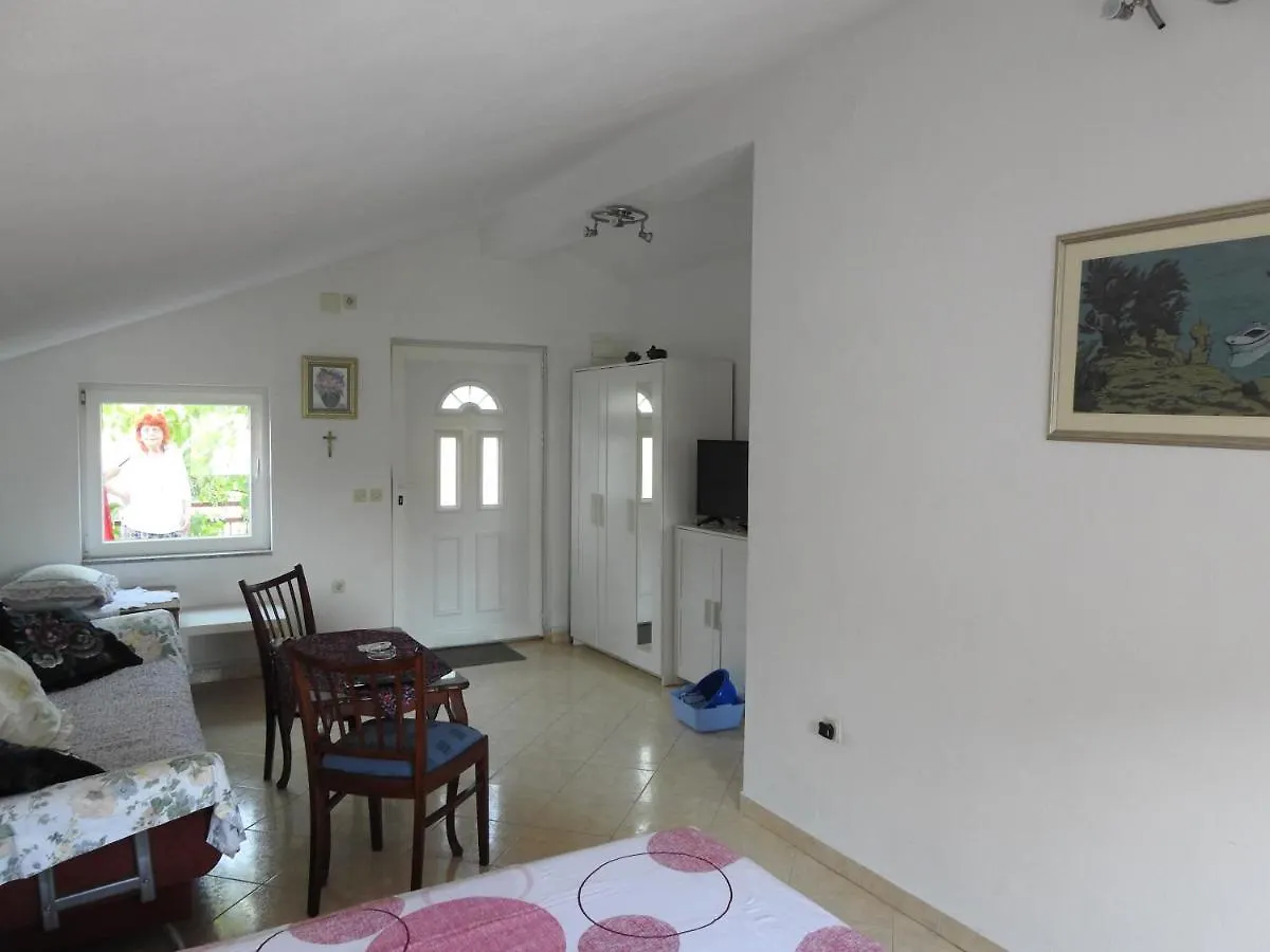 Getaway Suite Beach Apartment Gornji Karin